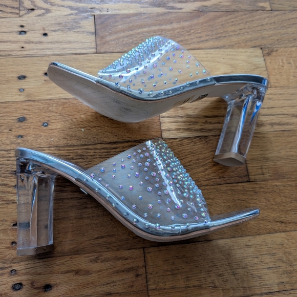 I.D. Required Glitzy Tranparent Sandals - Picture 2 of 6